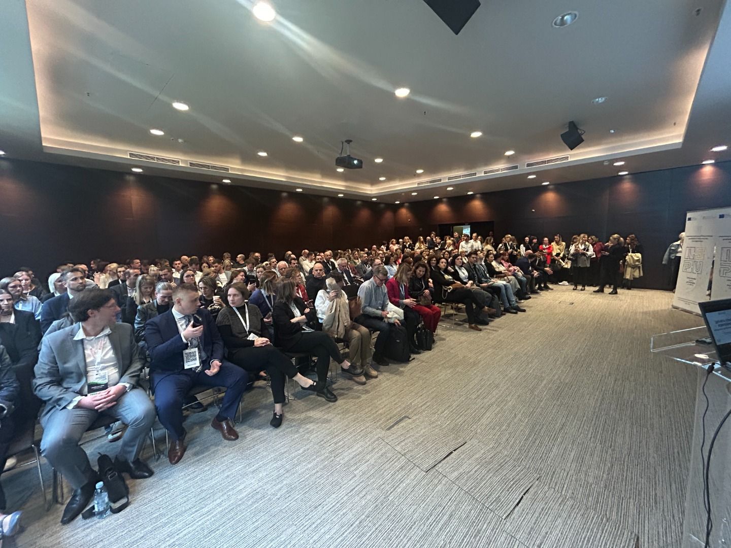 4. ISPU konferencija: Dvorane ispunjene do posljednjeg mjesta obilježile drugi dan konferencije