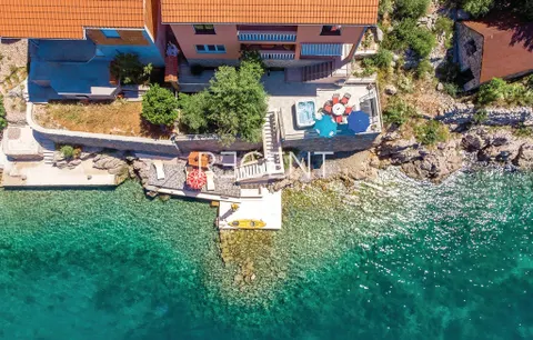 Zadar, Karlobag - Ekskluzivna kuća prvi red uz more