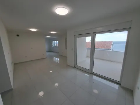 Crikvenica - Četverosoban stan s dvije terase 123 m2, NOVOGRADNJA
