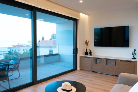 Opatija – Moderan trosoban stan s pogledom na more 139,9 m2