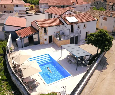 Istra, Poreč – Predivna kamena vila