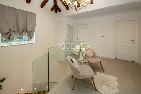Rogoznica, Ražanj - autentična vila s pogledom na more