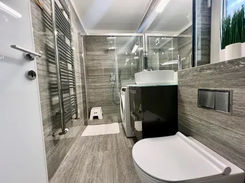 Zagreb Medvedgradska - Luksuzni trosoban penthouse 105m2 najam
