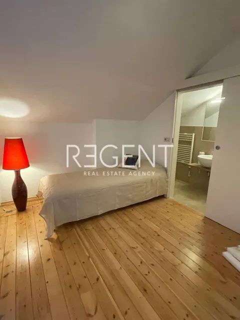 Zagreb, Kvaternikov Trg - Dvoetažni stan 150 m2 najam