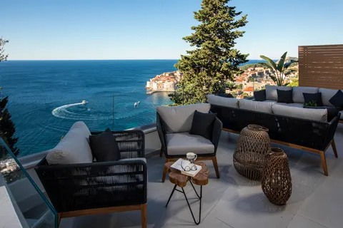 Dubrovnik - Impresivna vila s pogledom na more i grad Dubrovnik 500 m2