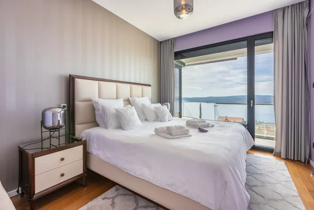 Crikvenica - Prekrasna vila s panoramskim pogledom 400 m2