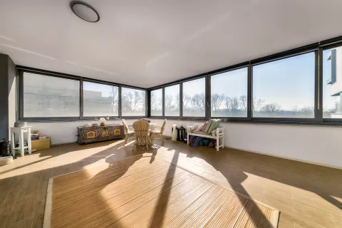 Zagreb, Jarun - Moderna kuća s bazenom uz jezero, 400 m2