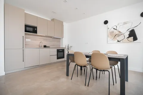 Split, Kaštel Lukšić - Moderan dvosoban stan 80 m2 DUGOROČAN NAJAM