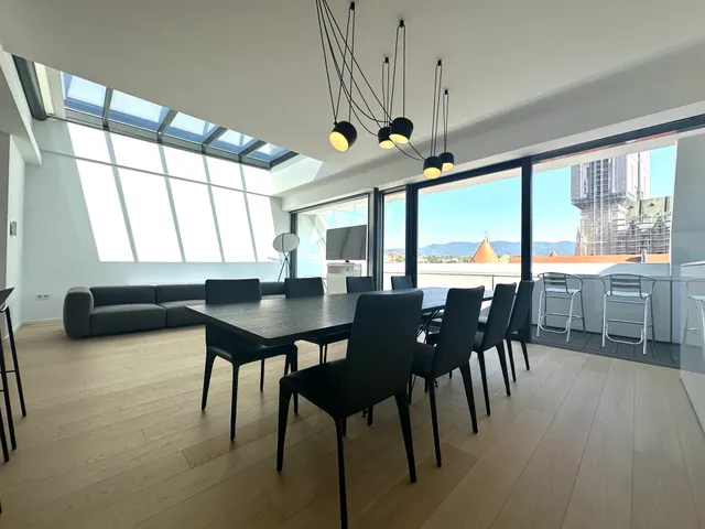 Zagreb, Centar, Ban Centar - Ekskluzivan penthouse s pogledom na katedralu