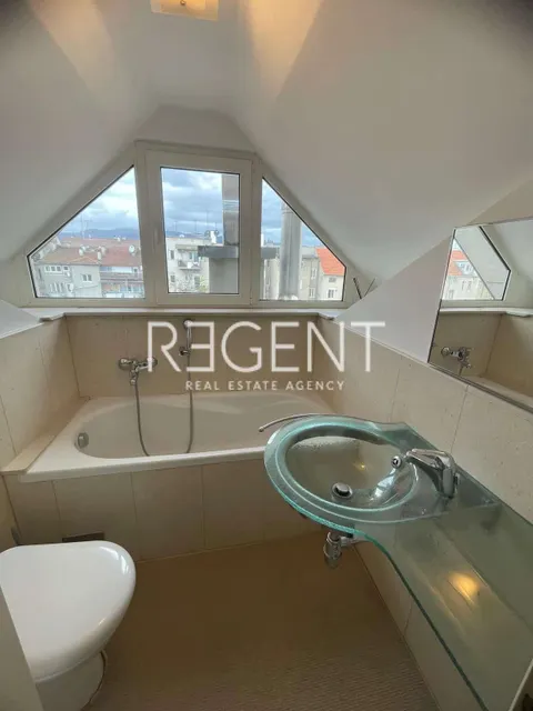 Zagreb, Kvaternikov Trg - Dvoetažni stan 150 m2 najam