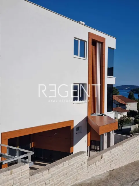 Trogir, Čiovo - Luksuzna novoizgrađena vila 100 m od mora, 579m2