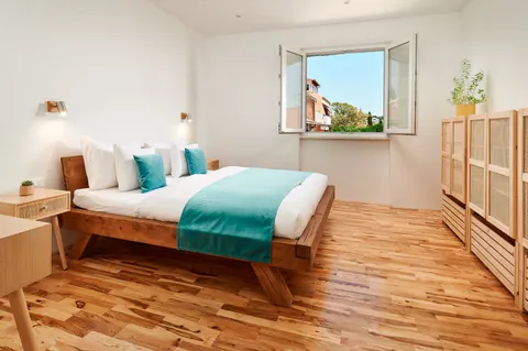 Split, Bačvice - Trosoban stan sa loggiom 105 m2