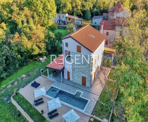 Istra, Umag - Prekrasna kuća okružena prirodom