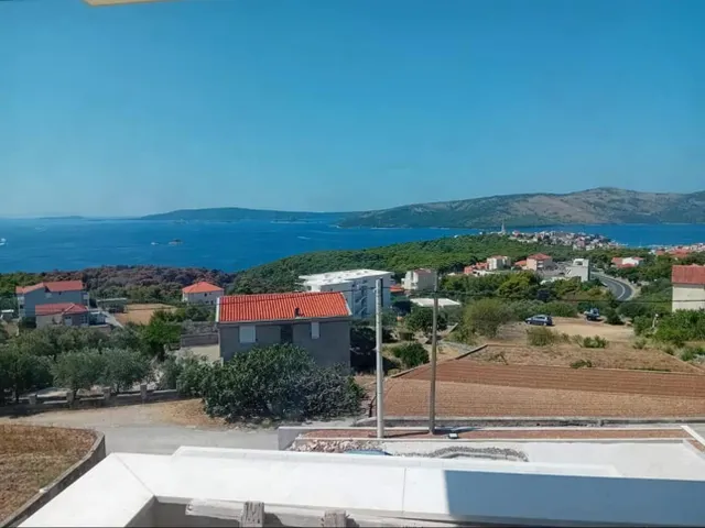 Trogir, Seget Donji - Vila s pogledom na more 300m2