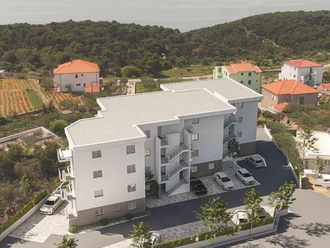 Trogir, Seget Donji – Dvosoban stan s balkonom 52 m2, novogradnja