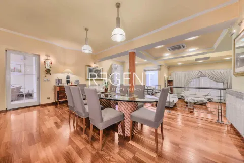 Zagreb, Maksimir – Prekrasna obiteljska vila s bazenom 600 m2