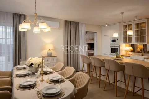 Rogoznica, Ražanj - autentična vila s pogledom na more