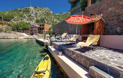 Zadar, Karlobag - Ekskluzivna kuća prvi red uz more