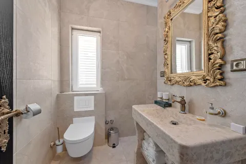 Šibenik, Vodice - luksuzna vila s bazenom i panoramskim pogledom 530m2