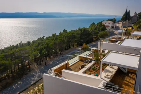 Omiš – Dvije ekskluzivne vile s bazenima i panoramskim pogledom