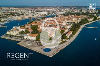 Ugljan, Kali - Jedinstveno zemljište 700 m2 s projektom vile i pogledom na more