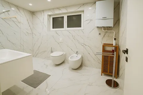 Zagreb, Rugvica - prekrasna kuća s vrtom i garažom 245 m2