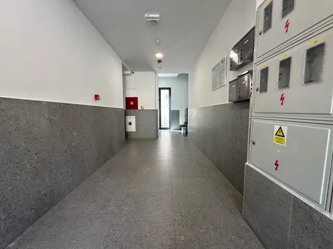 Zagreb, Petrova - Moderan trosoban stan 81 m2, najam