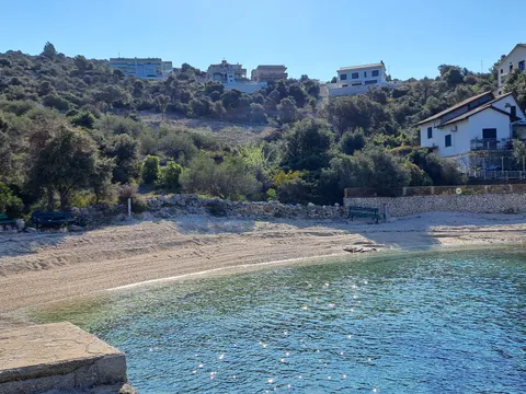 Šibenik, Kanica - Građevinsko zemljište na atraktivnoj lokaciji uz more 2277 m2
