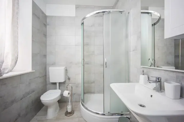 Trogir, centar- Kamena kuća 174 m2