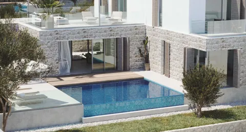 Brač, Supetar - Vila s bazenom u luksuznom kompleksu 296 m2