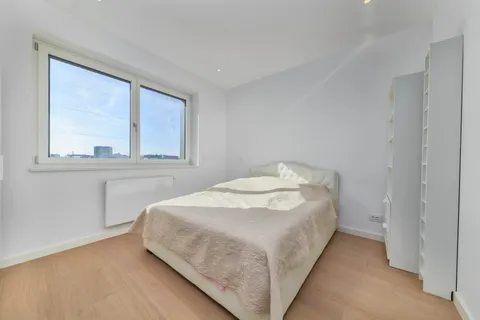 Zagreb, VMD Heinzleova – Četverosoban penthouse 128 m² s loggiom