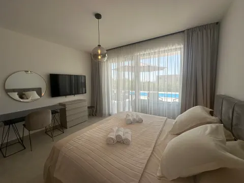 Split, Kaštela - Luksuzna Vila 188 m2 s pogledom na more