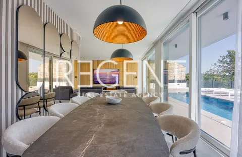 Istra, Rovinj - Ekskluzivna vila s bazenom 178 m2