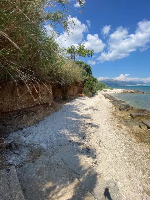 Split, Kaštel Štafilić - građevinsko zemljište prvi red uz more, 5600 m2