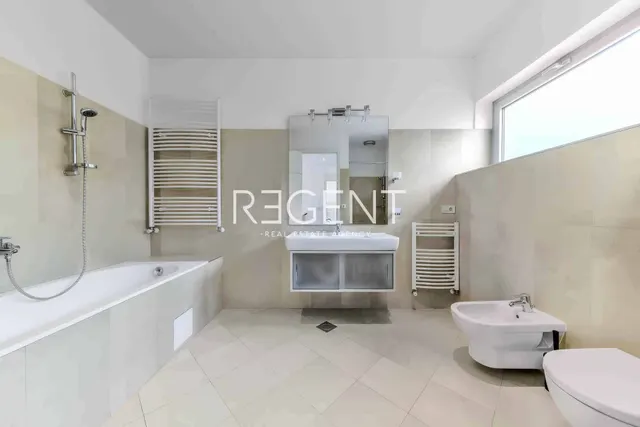 Zagreb, Šestine - Luksuzna kuća s bazenom 400 m2