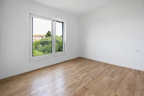 Istra, Tar - Ekskluzivan penthouse s krovnom terasom u novogradnji 130 m2