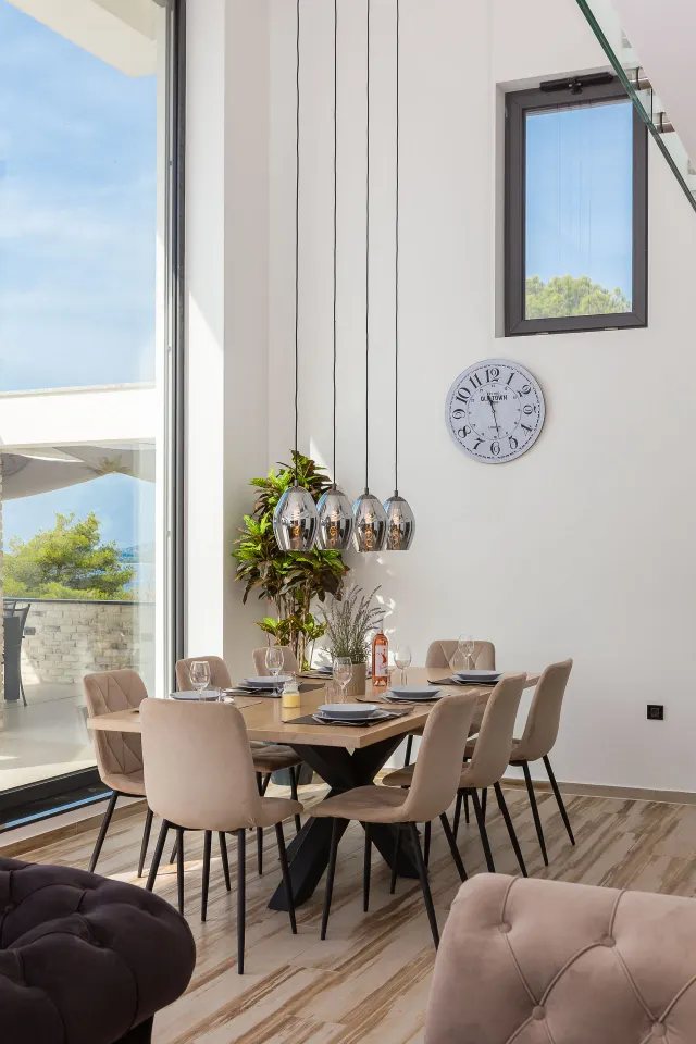Šibenik, Žaborić - Moderna novoizgrađena vila s bazenom 380 m2