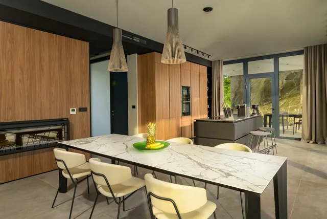 Istra, Grožnjan - Luksuzna dizajnerska vila 682 m2 novogradnja
