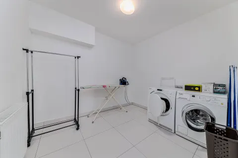 Zagreb, Remete – Prostran četverosoban stan s vrtom, 160 m²