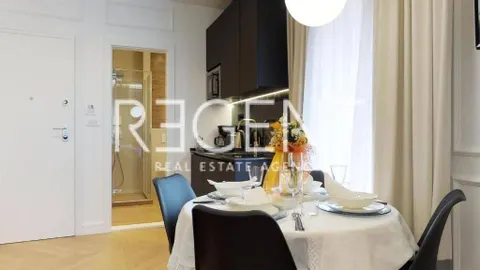Split, Centar - Dioklecijanova Palača dva studio apartmana 65 m2