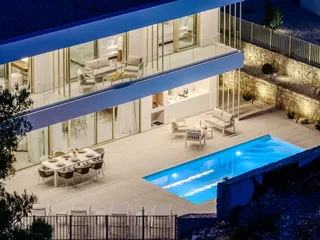 Brač, Sutivan - Predivna vila u blizini mora, 274m2