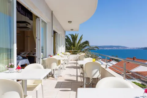 Trogir – Elegantan hotel s pogledom na more