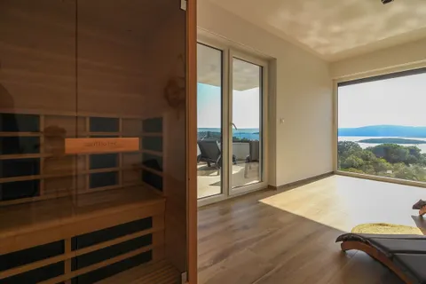 Istra, Medulin - Prekrasna villa s wellnessom NKP 190 m2 nadomak mora