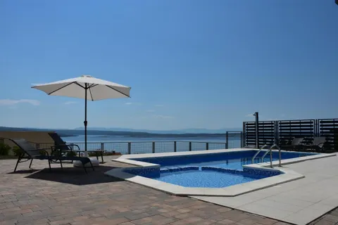 Crikvenica - Prostrana kuća s pogledom na more