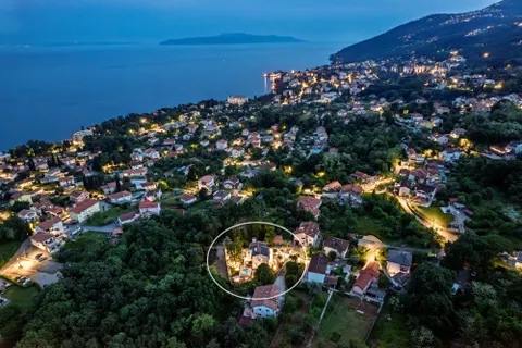 PRIVATNO: Kvarner, Opatija - Luksuzna vila na prekrasnoj lokaciji