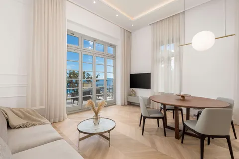 Opatija, Centar - Luksuzan stan u vili na jedinstvenoj lokaciji, 108 m2