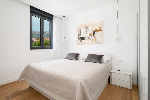 Split, Kaštel Lukšić - Moderan dvosoban stan 80 m2 DUGOROČAN NAJAM