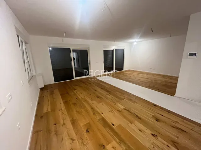 Zadar, Sukošan - Luksuzna stambena novogradnja 50 m od mora