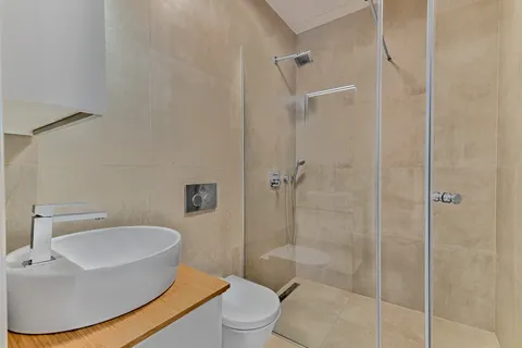 Zagreb, Ban Centar – Trosoban stan 131 m2 najam