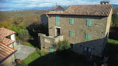 Istra, Brič - Prekrasna kamena kuća 270 m2